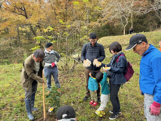 2023年11月25日　道探し　柑橘系樹木植え